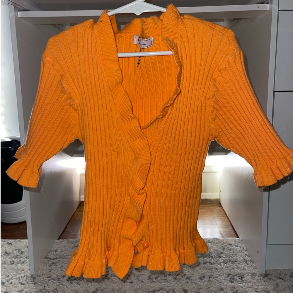 Orange crop top/cropped sweater / stretchy material / size XS